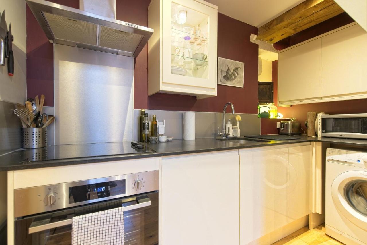 28a St Matthews Rd * Bristol